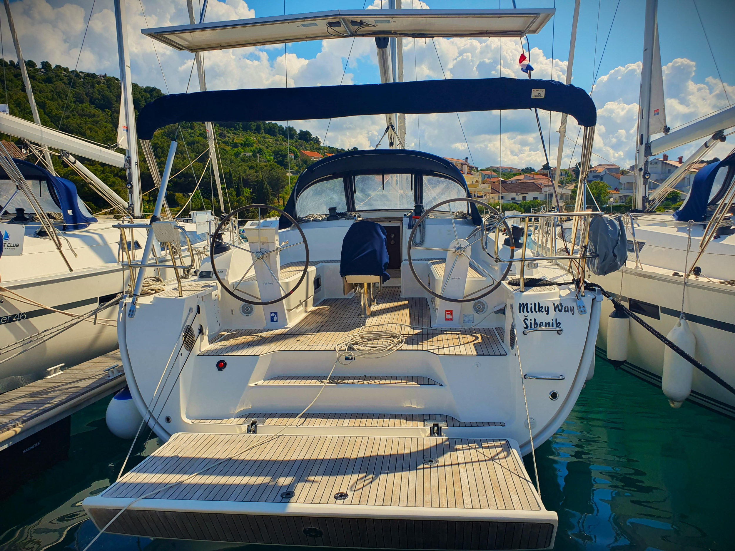 Photo #5 - Bavaria Cruiser 46 (Milky Way) in Drage - 14243