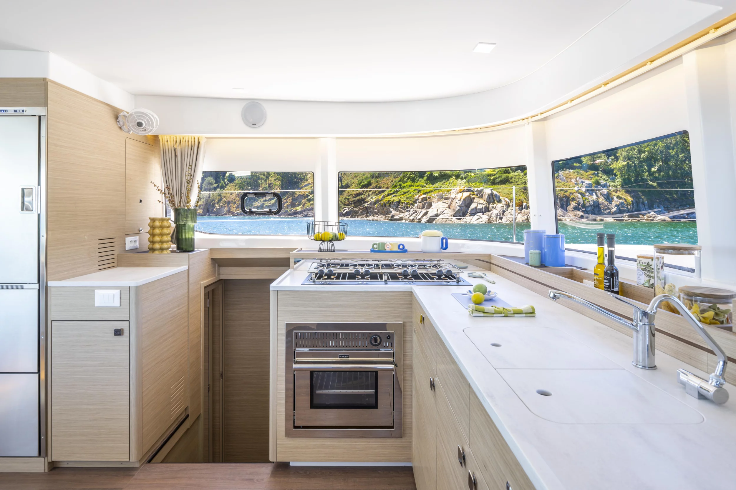 Lagoon 43 (Aurora Blue - Premium line)  - 5