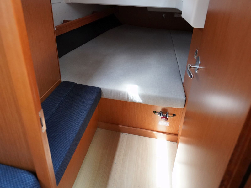 Photo #5 - Bavaria 41 Cruiser (Carlotta) in Vibo Marina - 12954