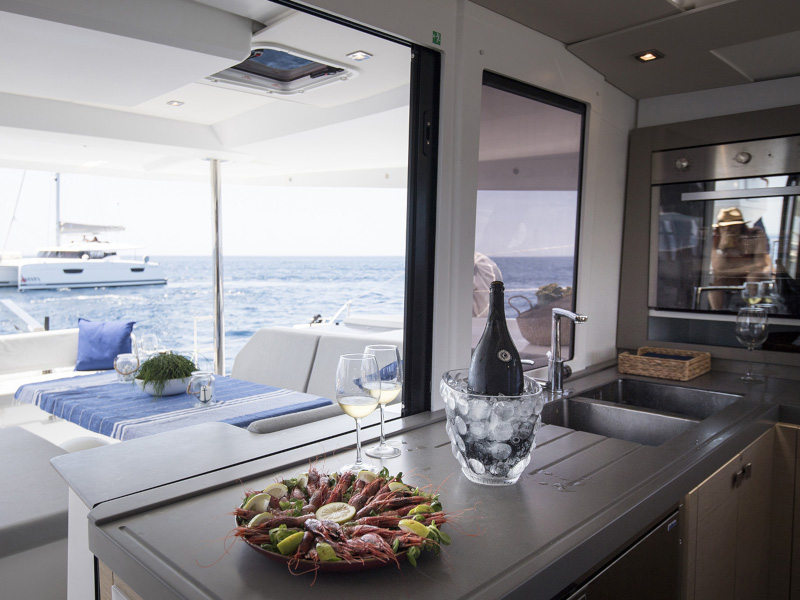 Photo #23 - Fountaine Pajot Saona 47 (Wm-AC-Gen-Sol.Pan) (Saona) in Castellamare del Golfo - 12854