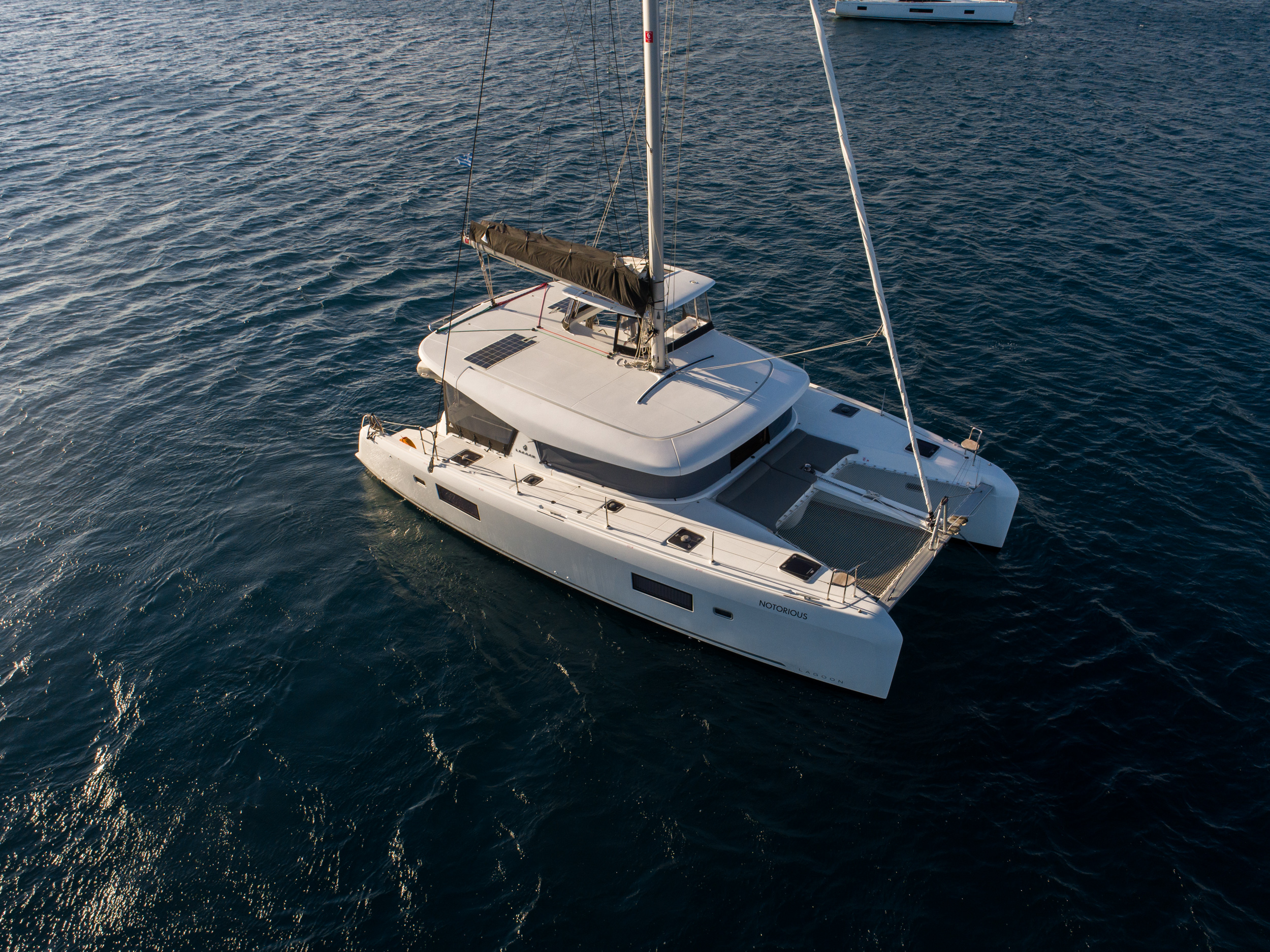 Photo #12 - Lagoon 42 (Notorious |, Gen, Watermaker, 12 pax) en Athènes - 10633