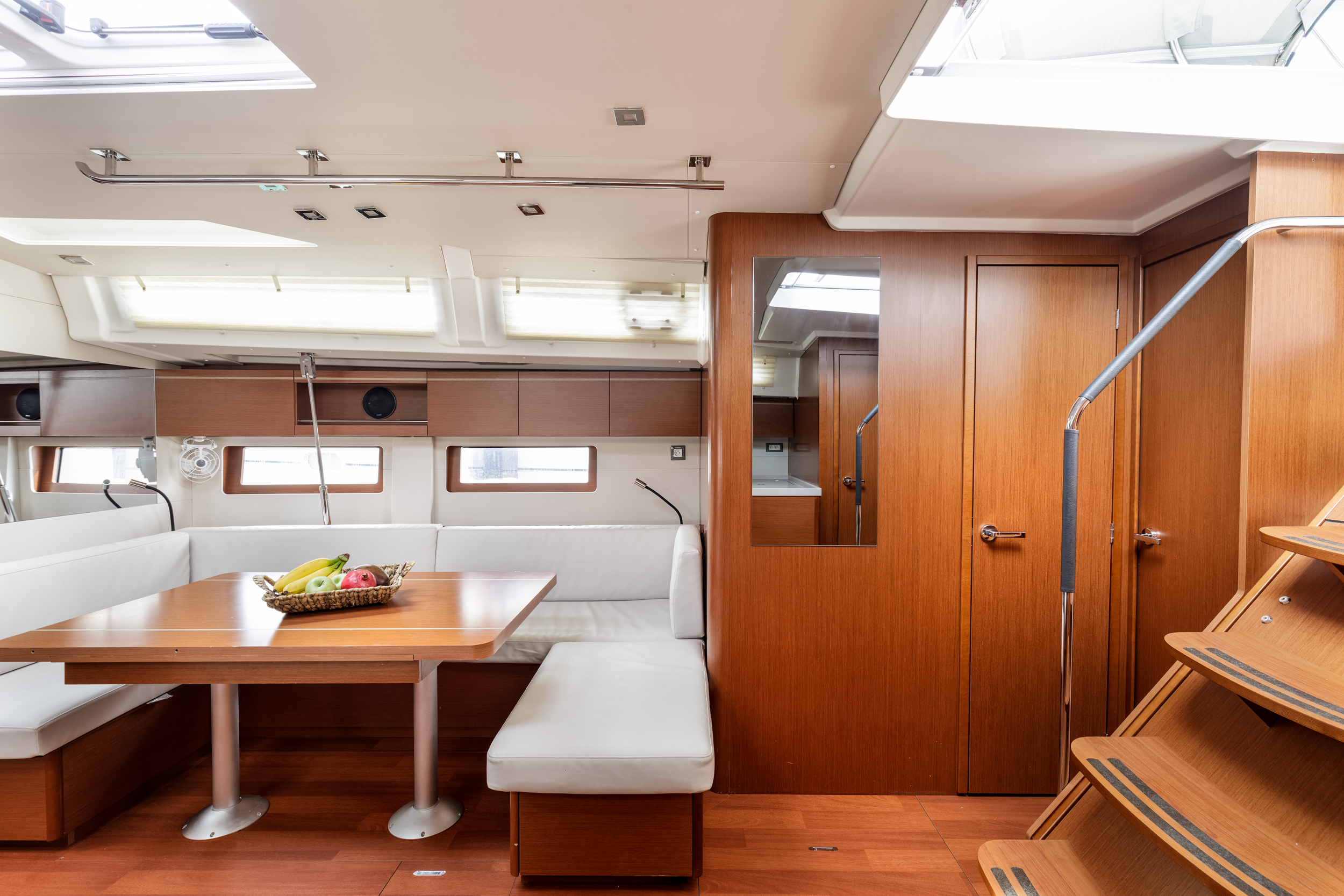 Photo #9 - Oceanis 51.1 (Viennastar |, Gen, , 12 pax) en Athènes - 9868