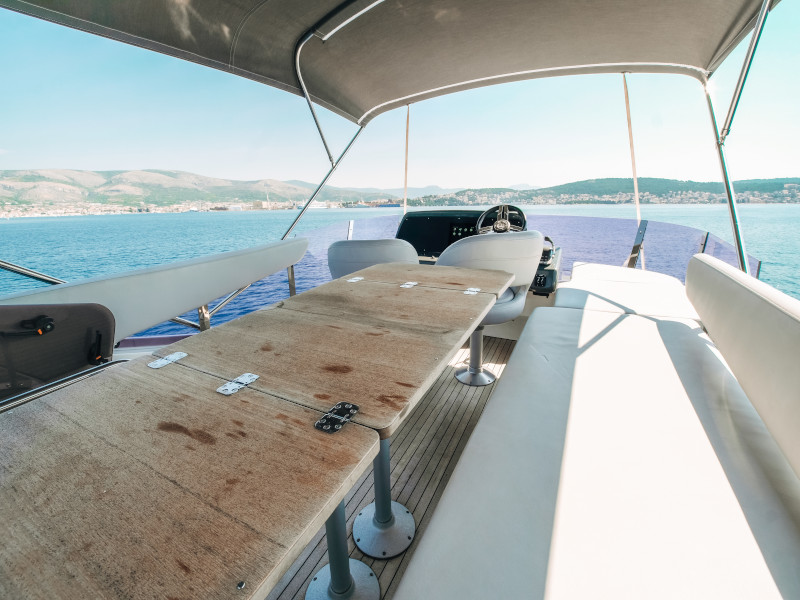 Photo #20 - Bavaria R40 FLY (Borimir) en Trogir - 8035