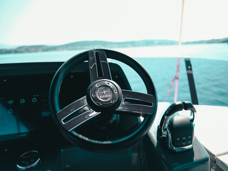 Photo #28 - Bavaria R40 FLY (Borimir) en Trogir - 8035
