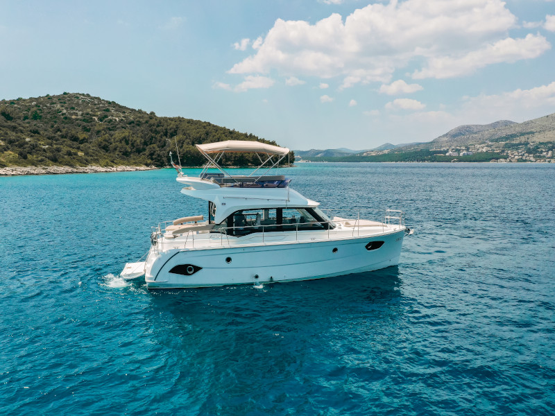 Photo #22 - Bavaria E40 Fly (Danijela) en Trogir - 8034