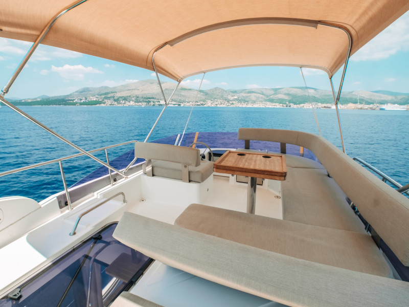 Photo #8 - Bavaria E40 Fly (Ivona) in Trogir - 8033