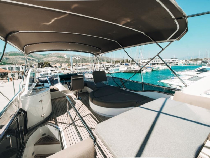 Photo #8 - Elegance 60 Fly (Lifestyle 1) in Drage - 8109