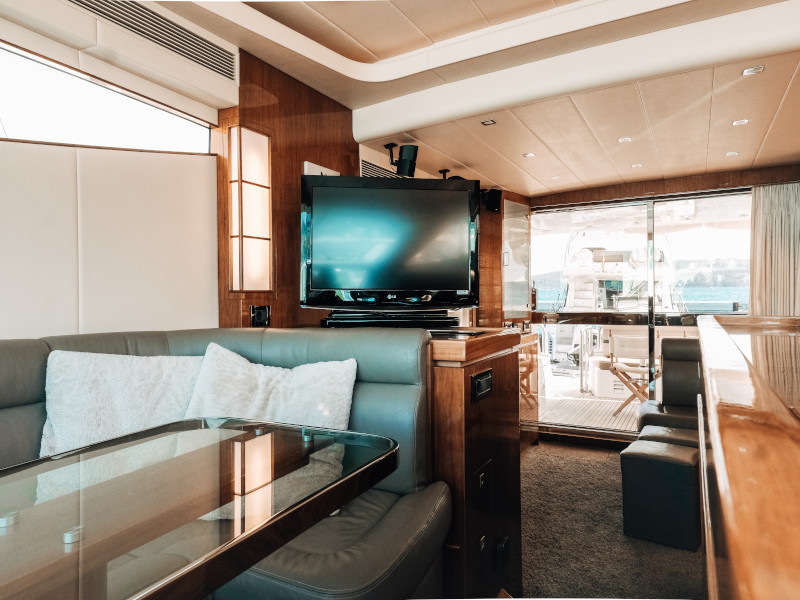 Photo #4 - Elegance 60 Fly (Lifestyle 1) in Drage - 8109