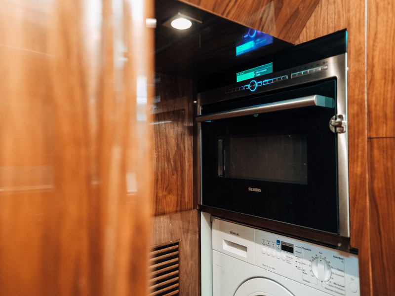 Photo #33 - Elegance 60 Fly (Lifestyle 1) in Drage - 8109