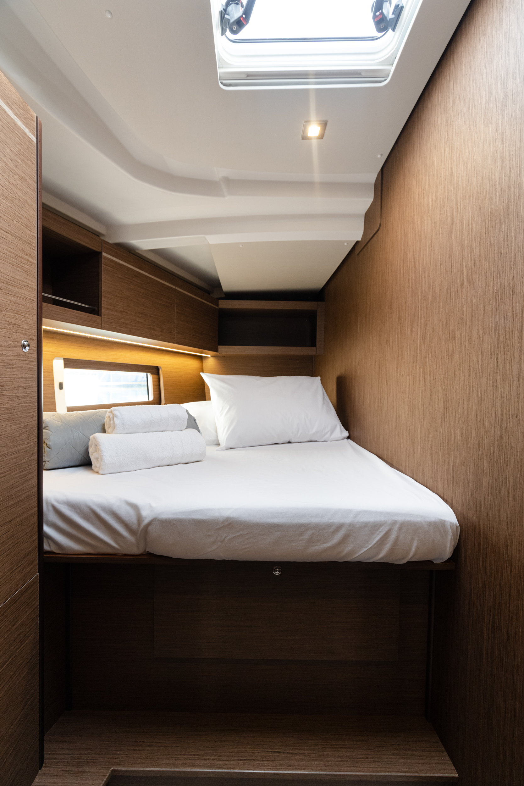 Photo #9 - Oceanis 46.1 (Vienna Princess | Bow Thruster, Solar Panel, 12 pax) in Preveza - 10646