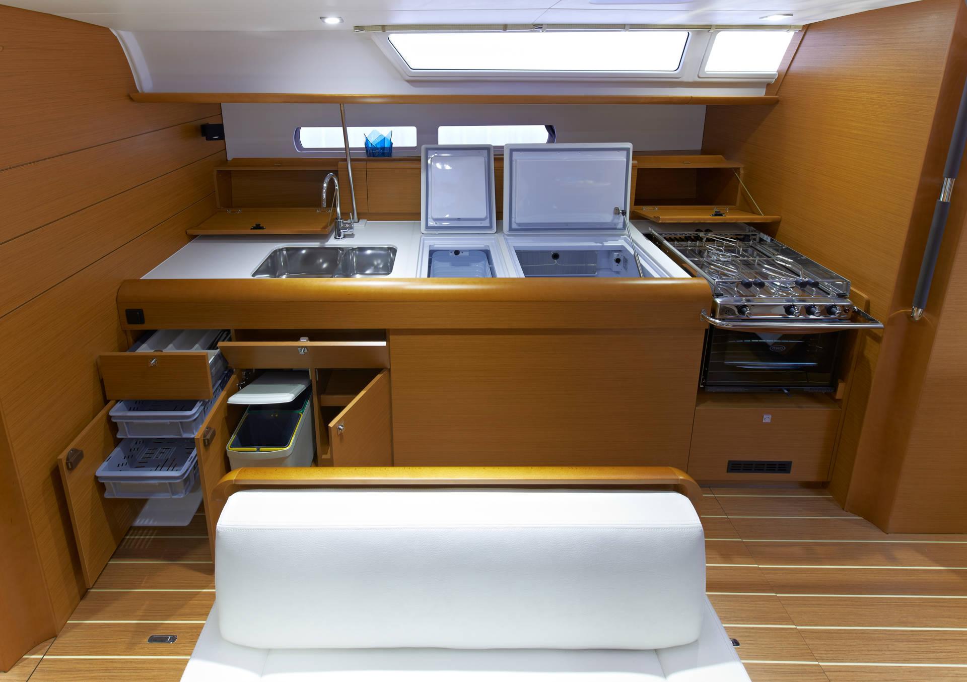 Photo #6 - Sun Odyssey 479 (Joy) in Eleusis - 17034