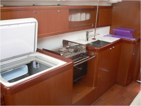 Photo #10 - Beneteau Oceanis 40 (Tosca) in Eleusis - 4116