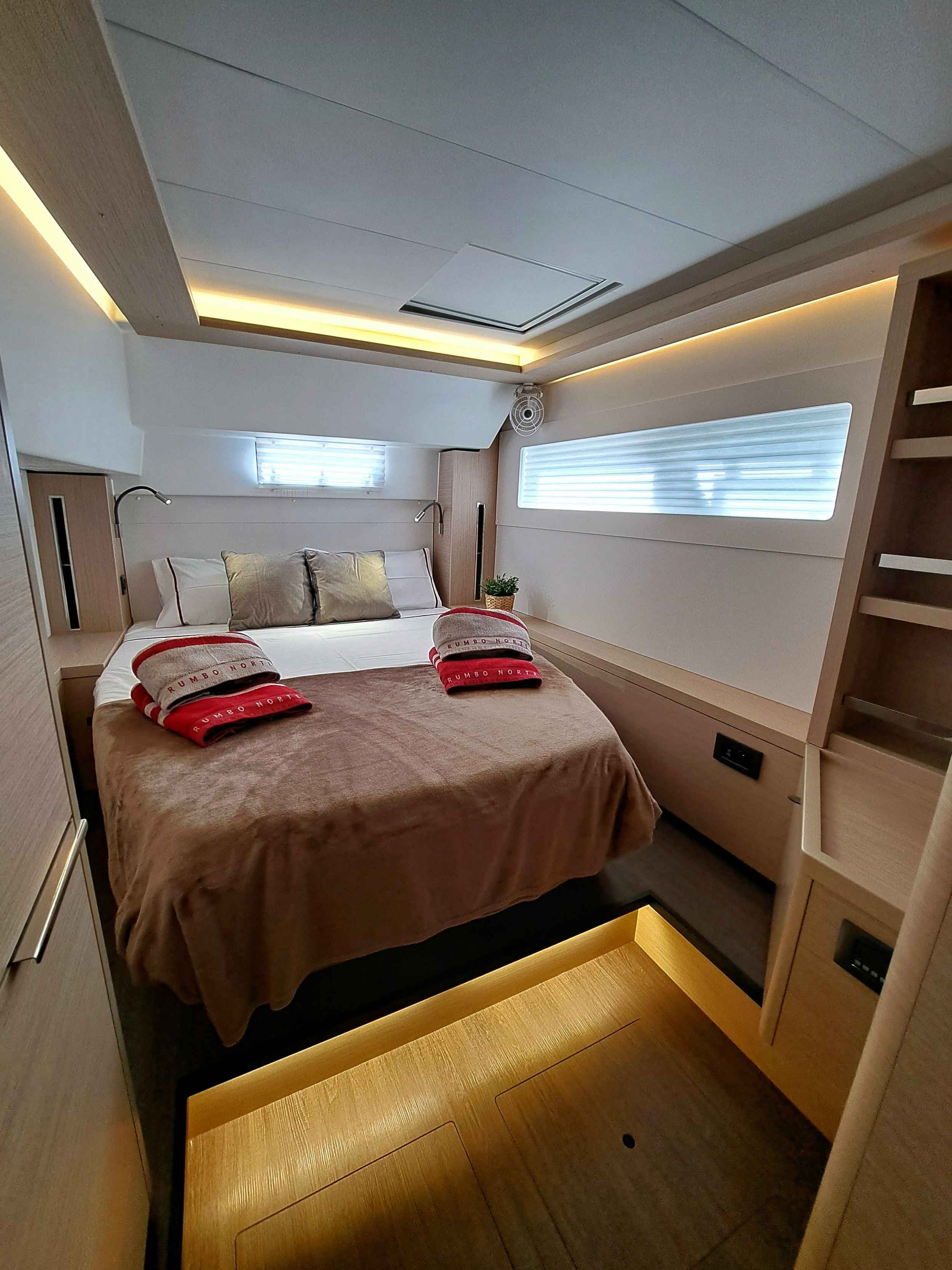 Photo #5 - LAGOON 46 / 4 CABINS (SILVER ELLI) in Sant Antoni de Portmany - 13219