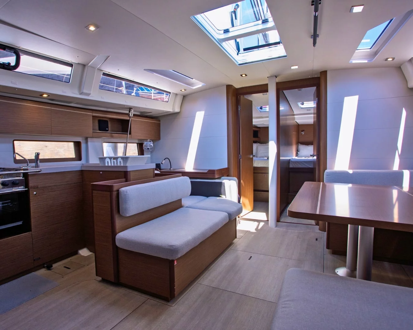 Oceanis 51.1 (Le Streghe - Comfort line)  - 13