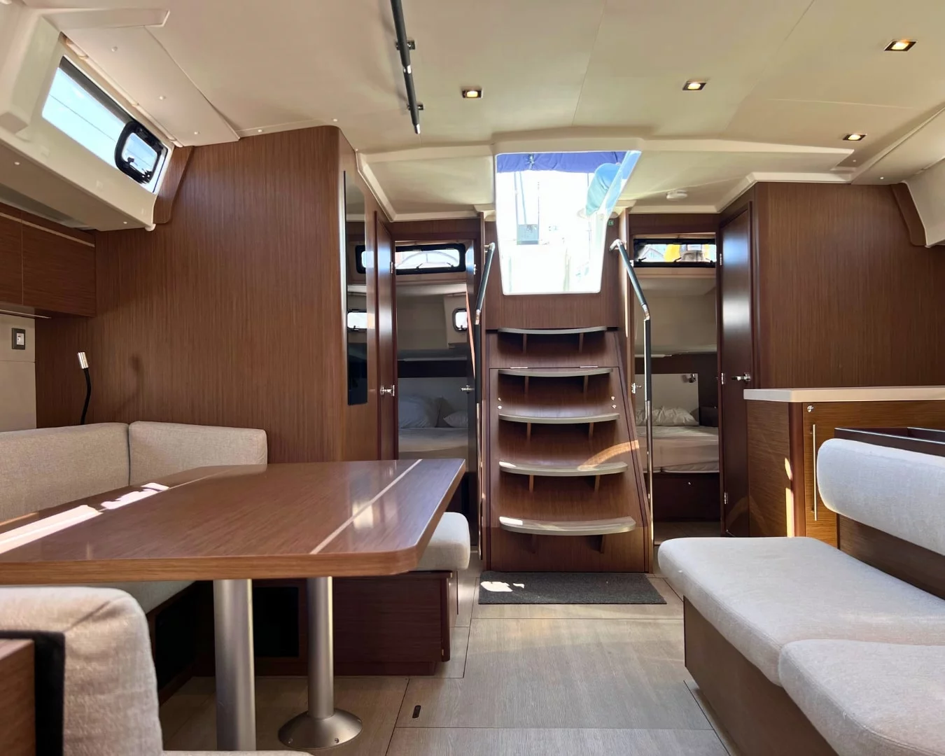 Oceanis 51.1 (Le Streghe - Comfort line)  - 10