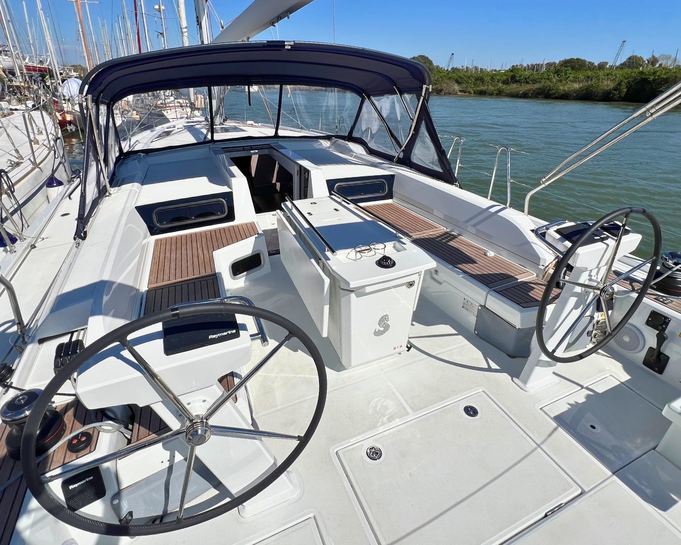 Photo #4 - Oceanis 51.1 (Le Streghe - Comfort line) en Portorosa - 12046