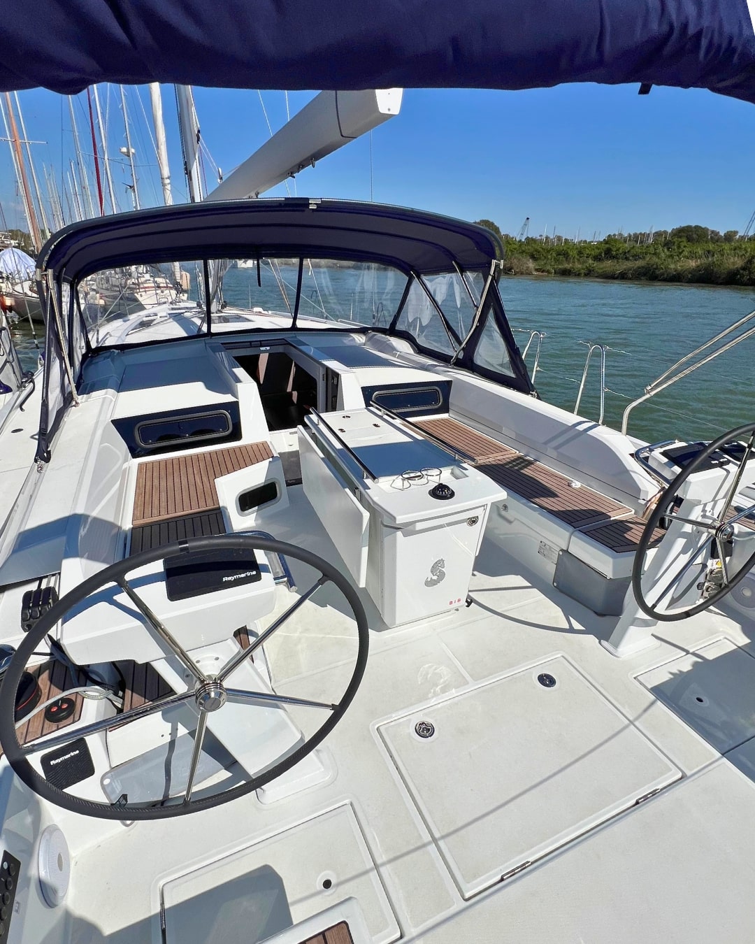 Photo #10 - Oceanis 51.1 (Le Streghe - Comfort line) en Portorosa - 12046