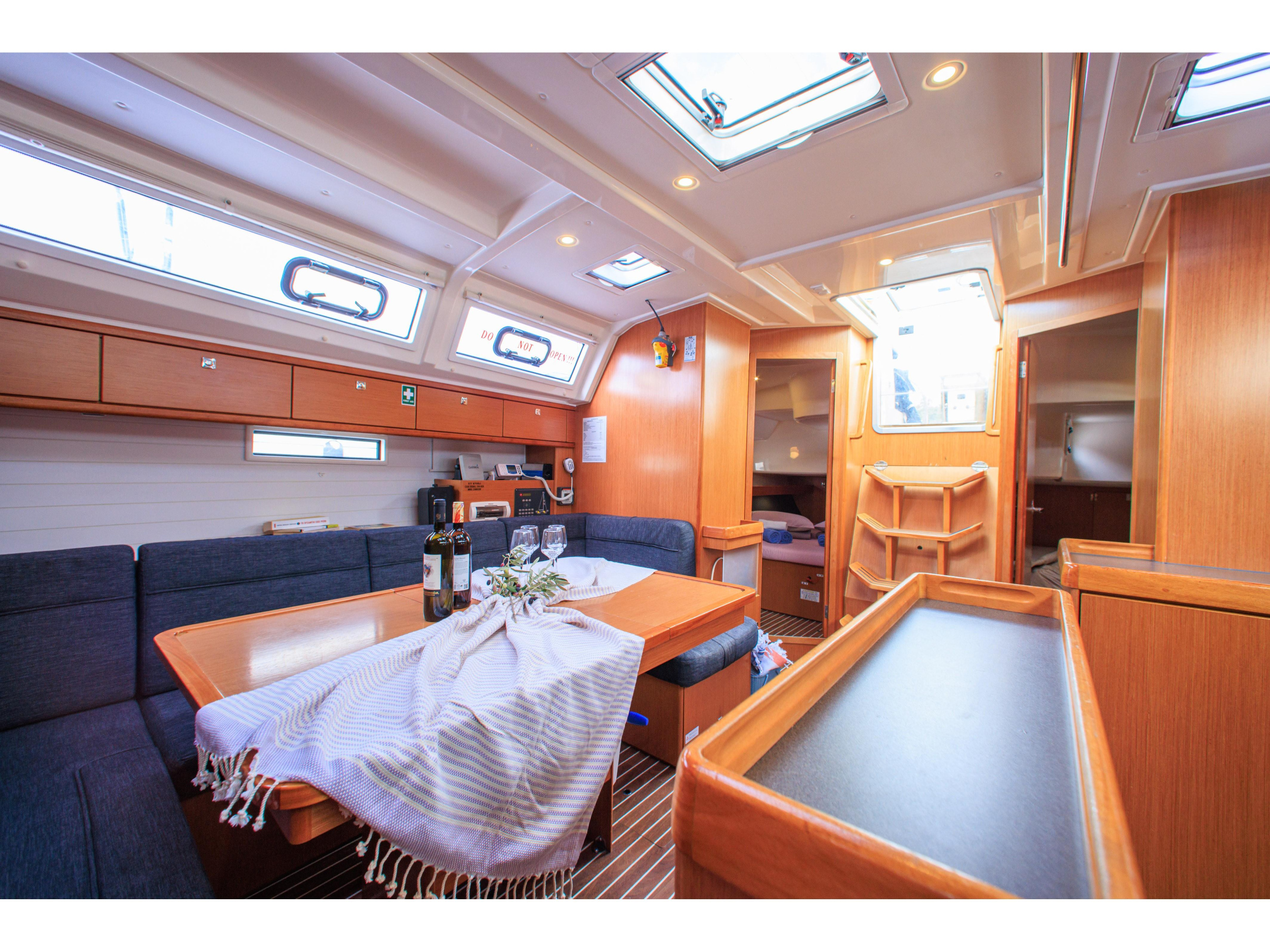Photo #10 - Bavaria Cruiser 46 (Kyveli) en Atenas - 15329