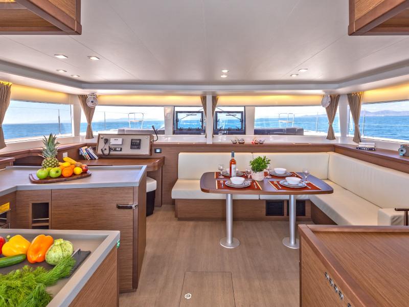 Photo #18 - Lagoon 450 Flybridge (Medousa) en Lavrion - 12206