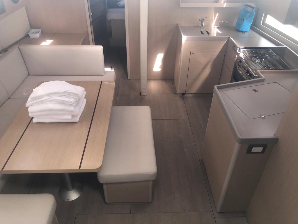 Photo #12 - Oceanis 40.1 (3cab) (Aries) in Salerno - 11204