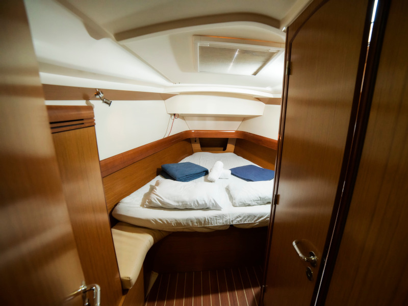 Photo #3 - Sun Odyssey 42 i (Triton (NEW sails 2021)) in Volos - 12139
