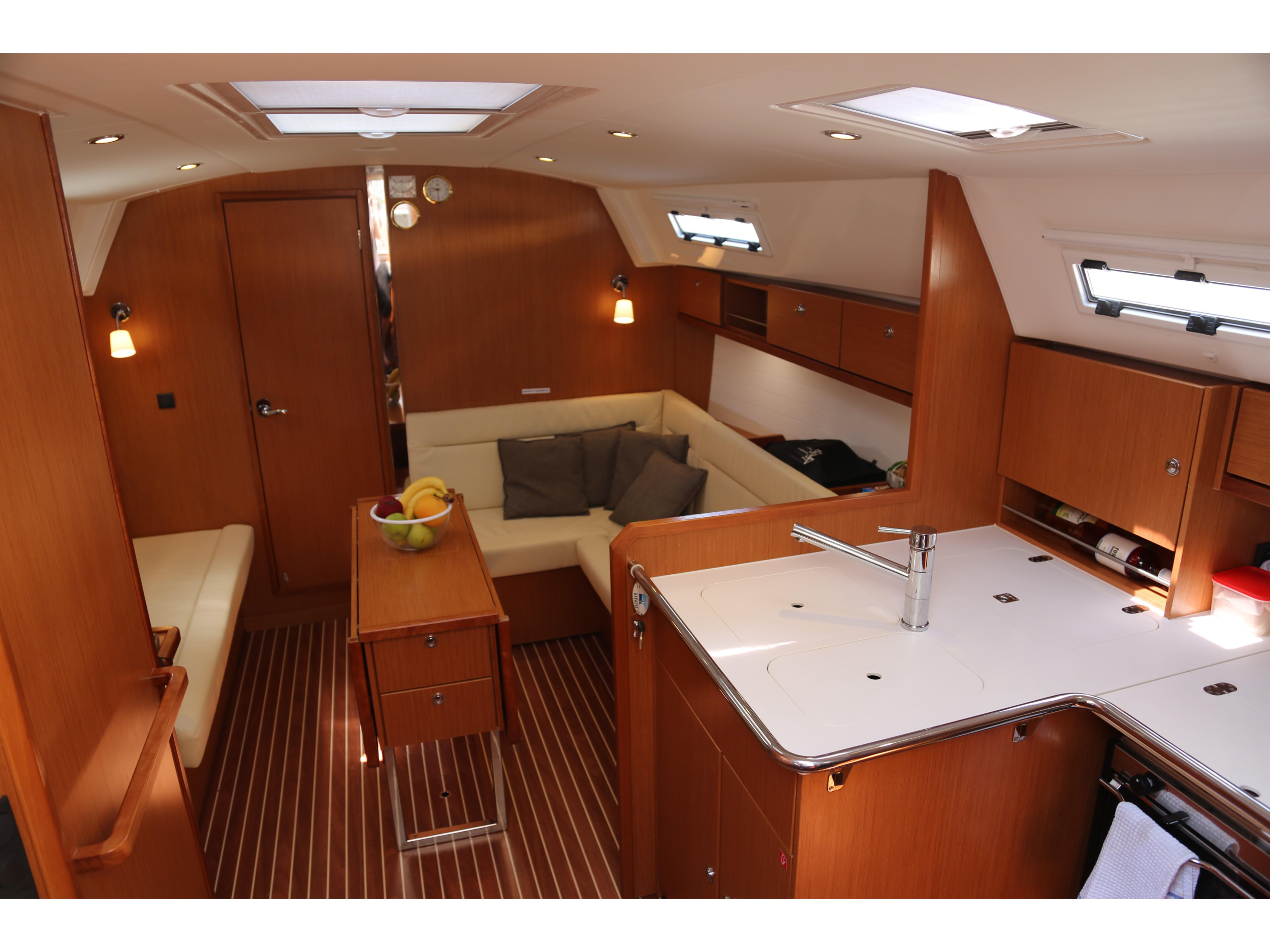 Photo #8 - Bavaria Cruiser 36 (Doris) in Volos - 23548