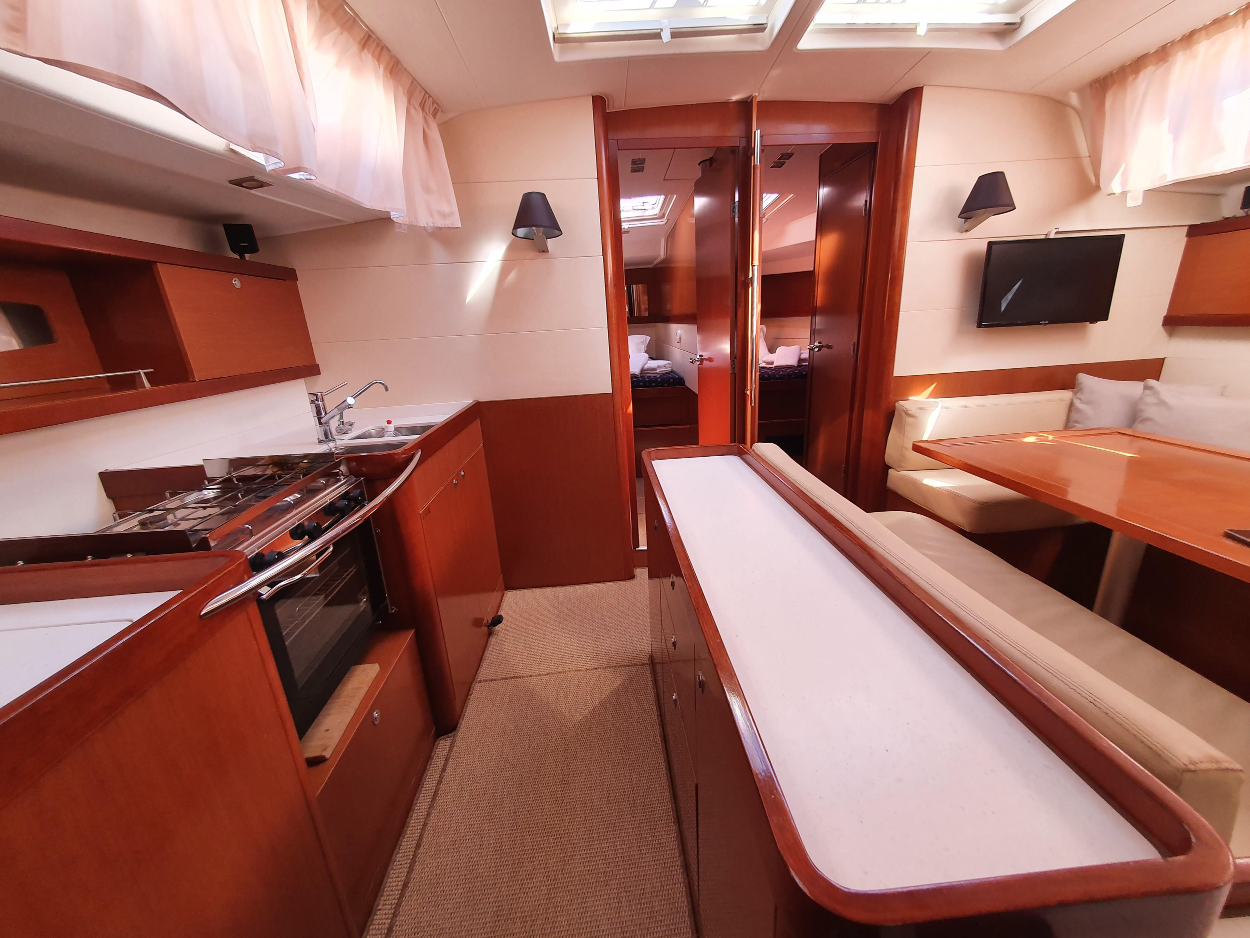 Photo #10 - Oceanis 50 Family Air Condition/ (Ornella) en Atenas - 14670