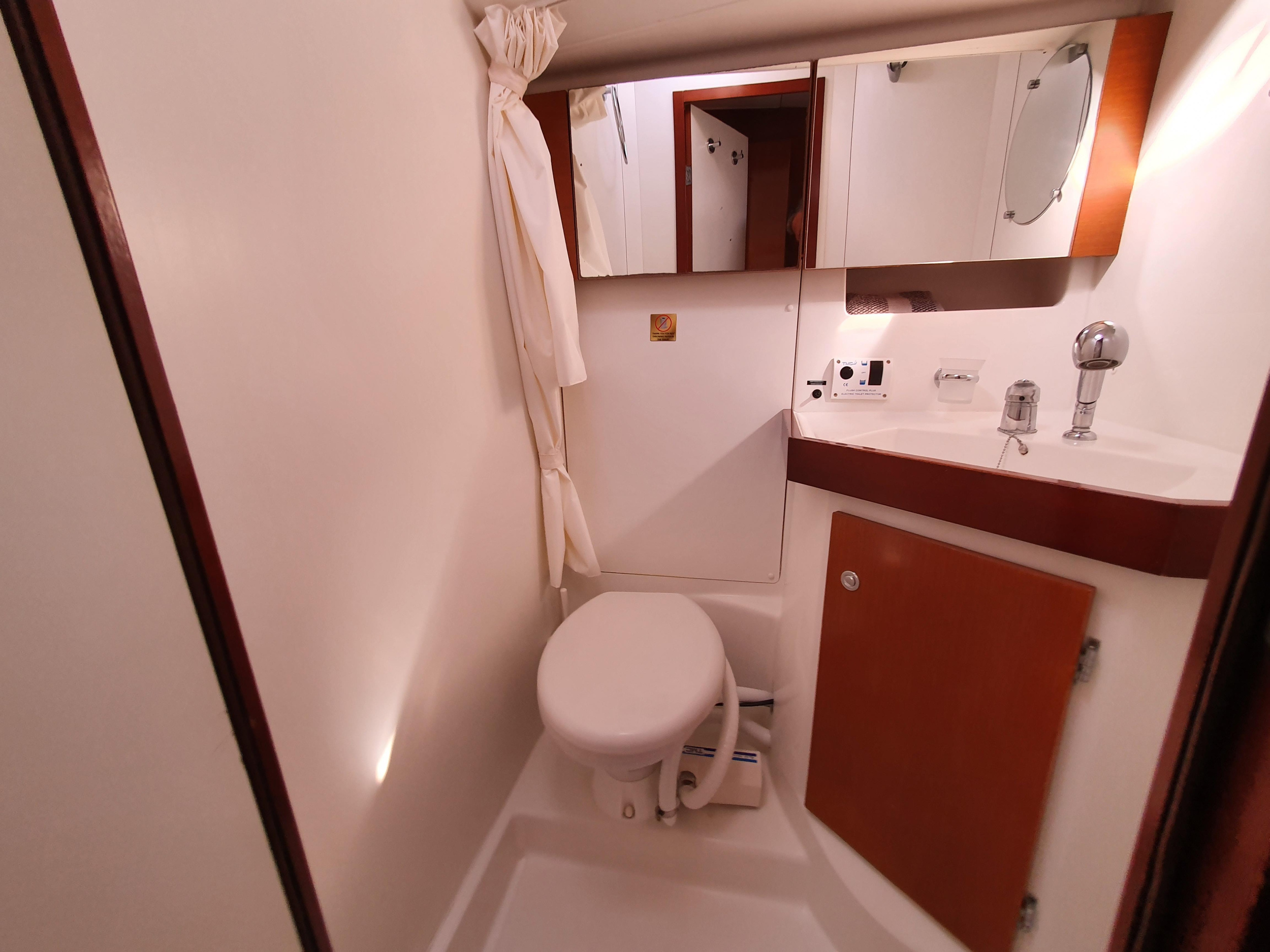 Photo #14 - Oceanis 50 Family Air Condition/ (Ornella) en Atenas - 14670