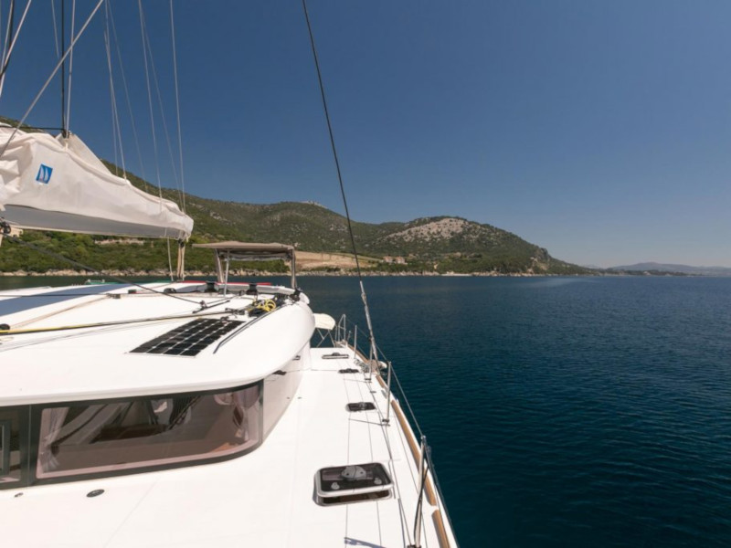 Photo #8 - Lagoon 400 S2 (Armonia) in Paleros - 11674