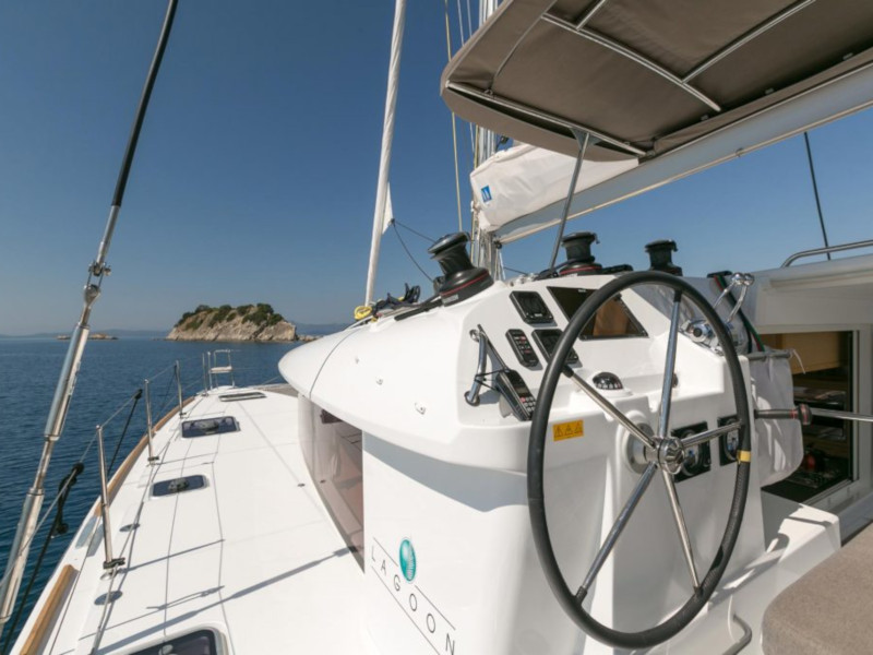 Photo #17 - Lagoon 400 S2 (Armonia) in Paleros - 11674
