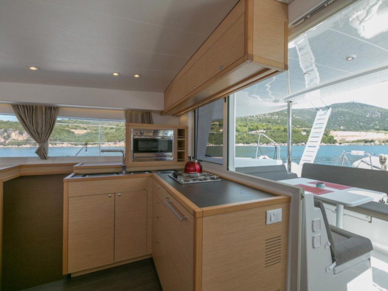 Photo #28 - Lagoon 400 S2 (Armonia) in Paleros - 11674