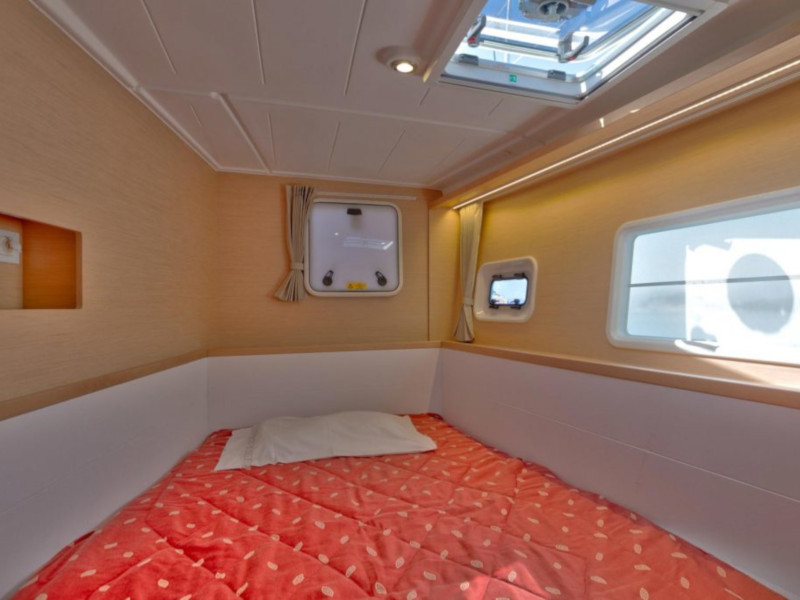 Photo #5 - Lagoon 400 S2 (Armonia) in Paleros - 11674