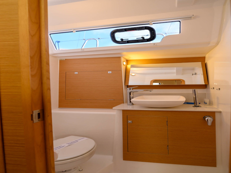 Photo #9 - Dufour 460 (Zenith) in Lefkada - 11471