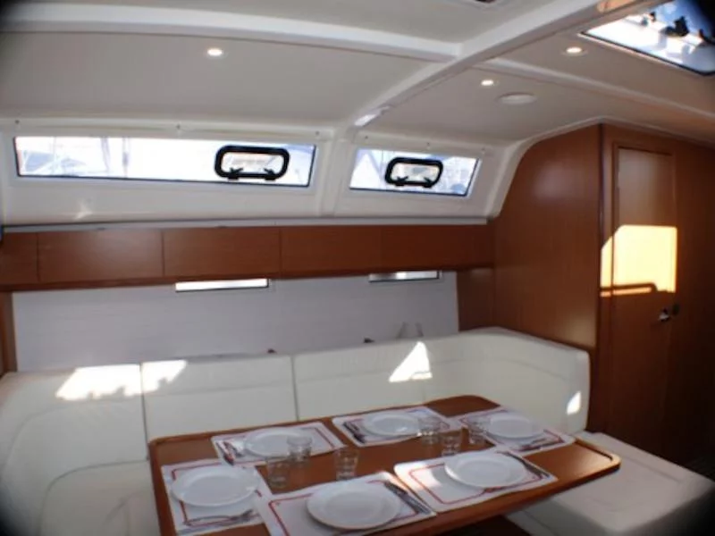 Bavaria Cruiser 51 (Mari Pintau) Interior image - 7