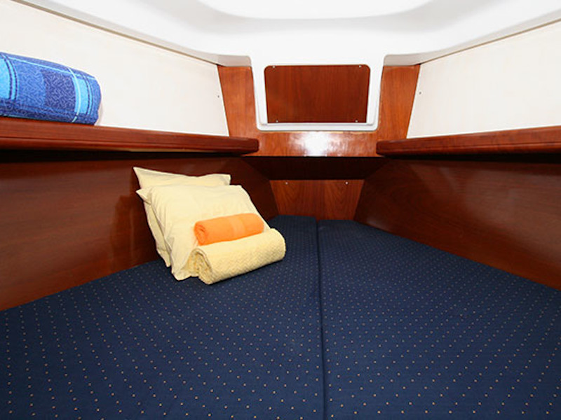Photo #7 - Oceanis 331 (Martha) in Lefkada - 13375