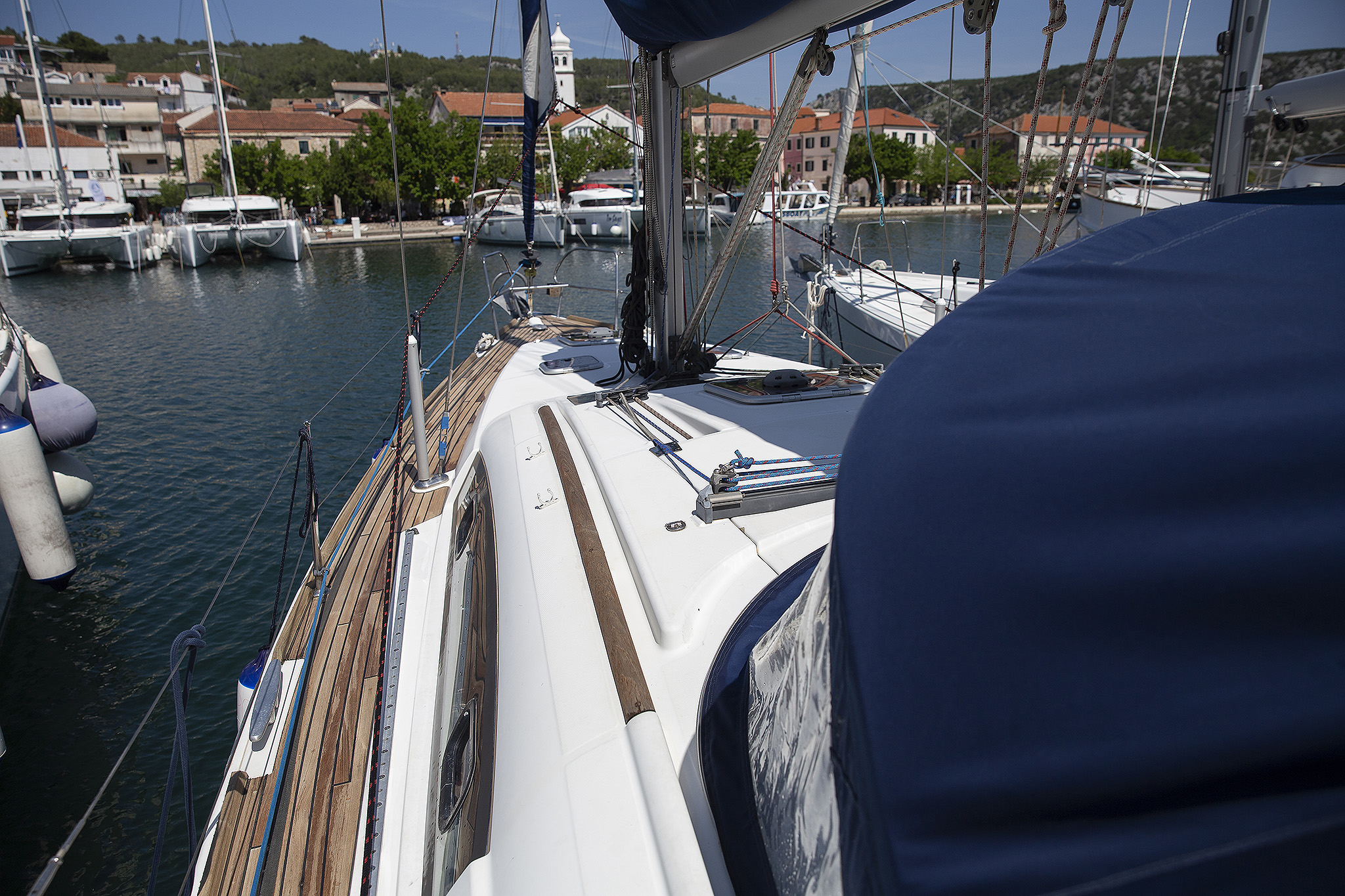 Photo #7 - Oceanis 40 (Marco Polo) in Skradin  - 17843