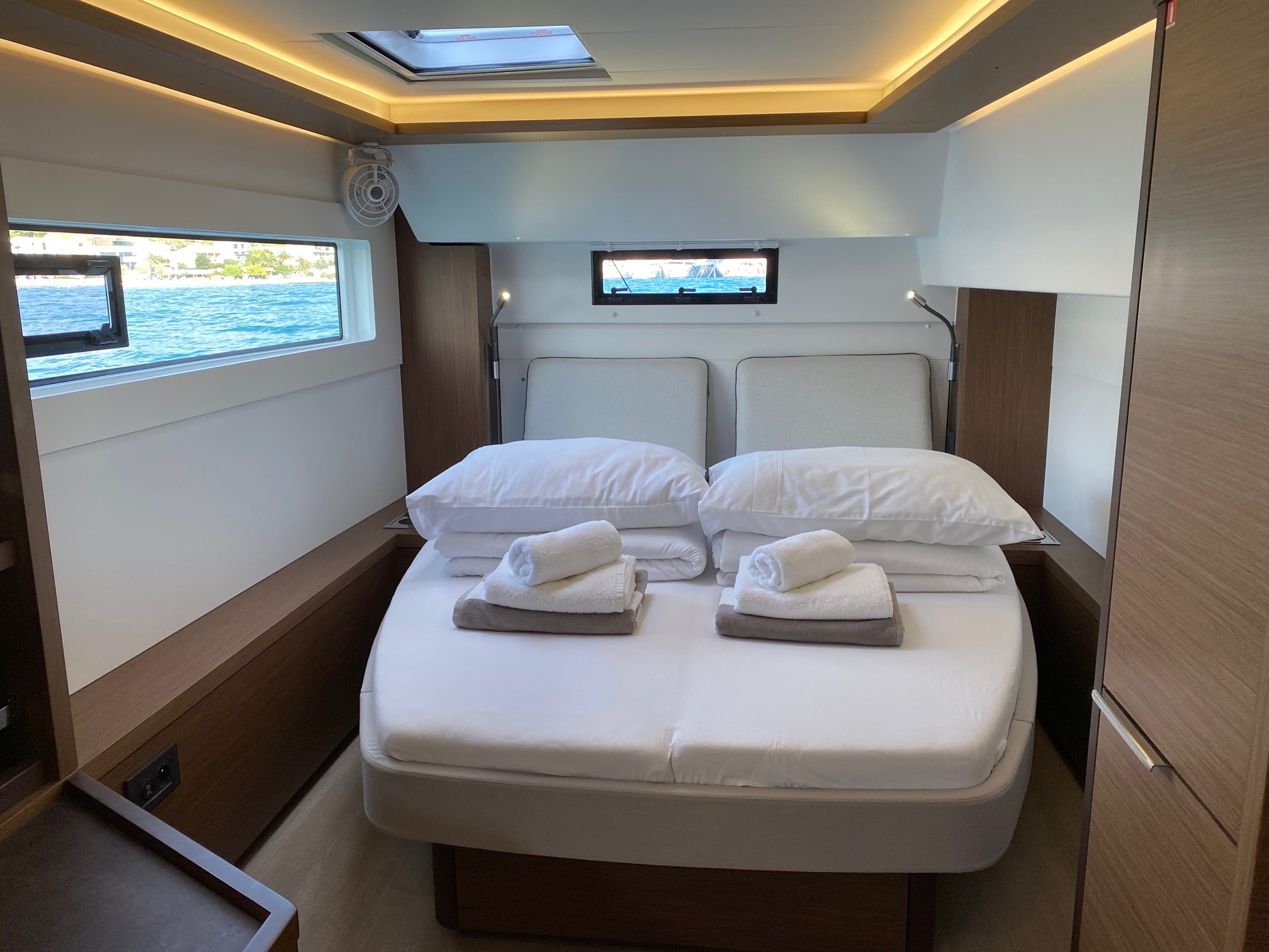 Photo #8 - Lagoon 46 owner version (TATRY) in Kastela - 16460