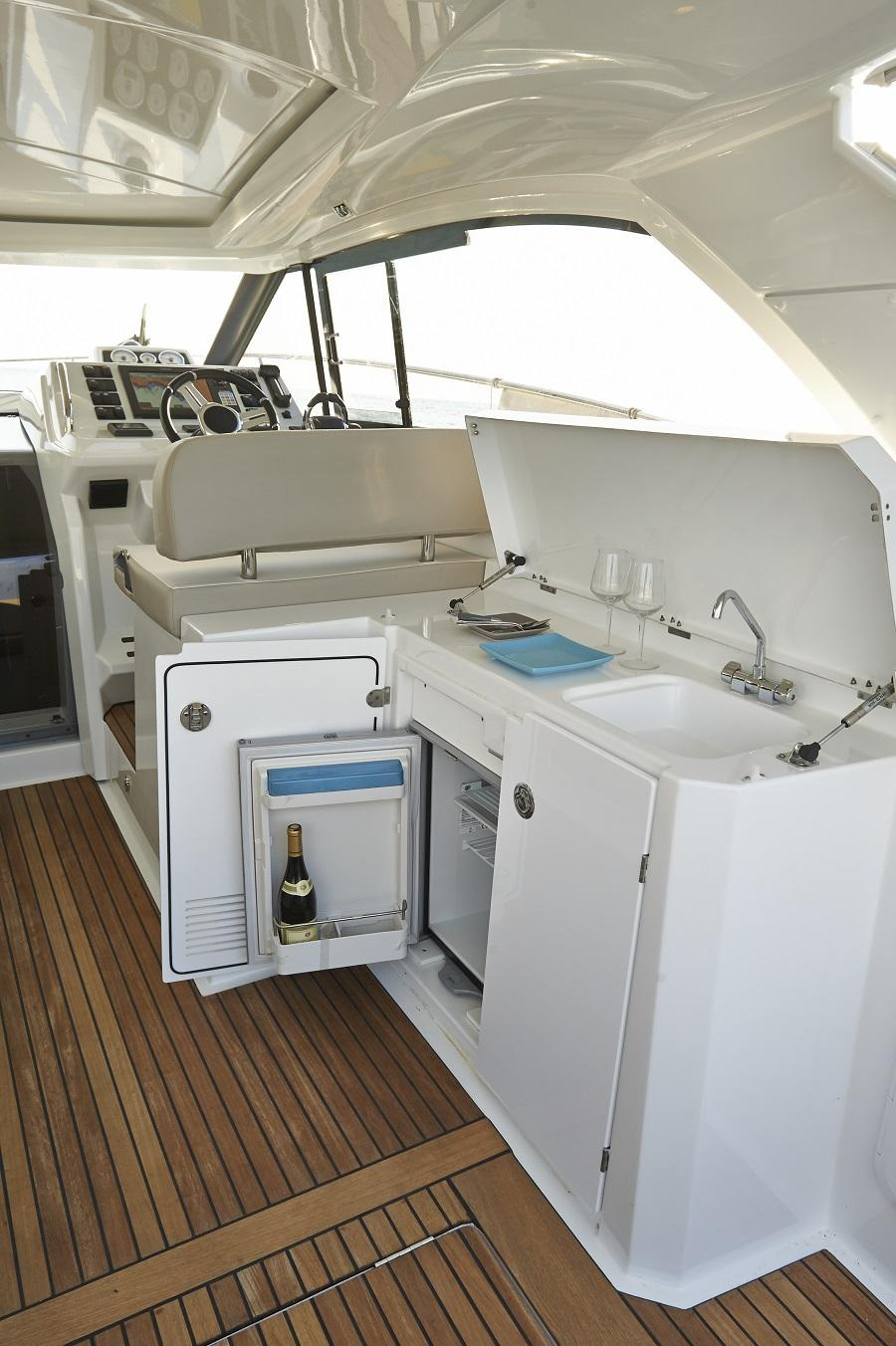 Photo #10 - Jeanneau Leader 40 (Jeanneau Leader 40 (2019)) in Trogir - 13464
