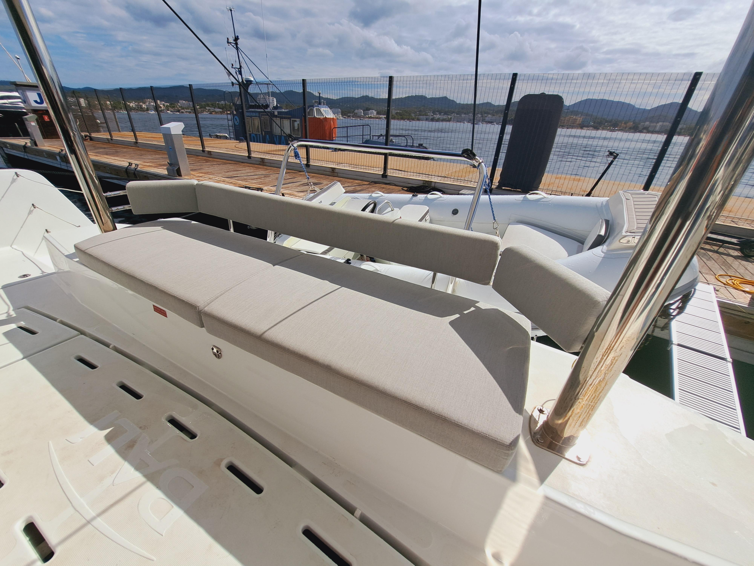 Photo #10 - BALI 4.6 (LOBA DO MAR) in Sant Antoni de Portmany - 13511