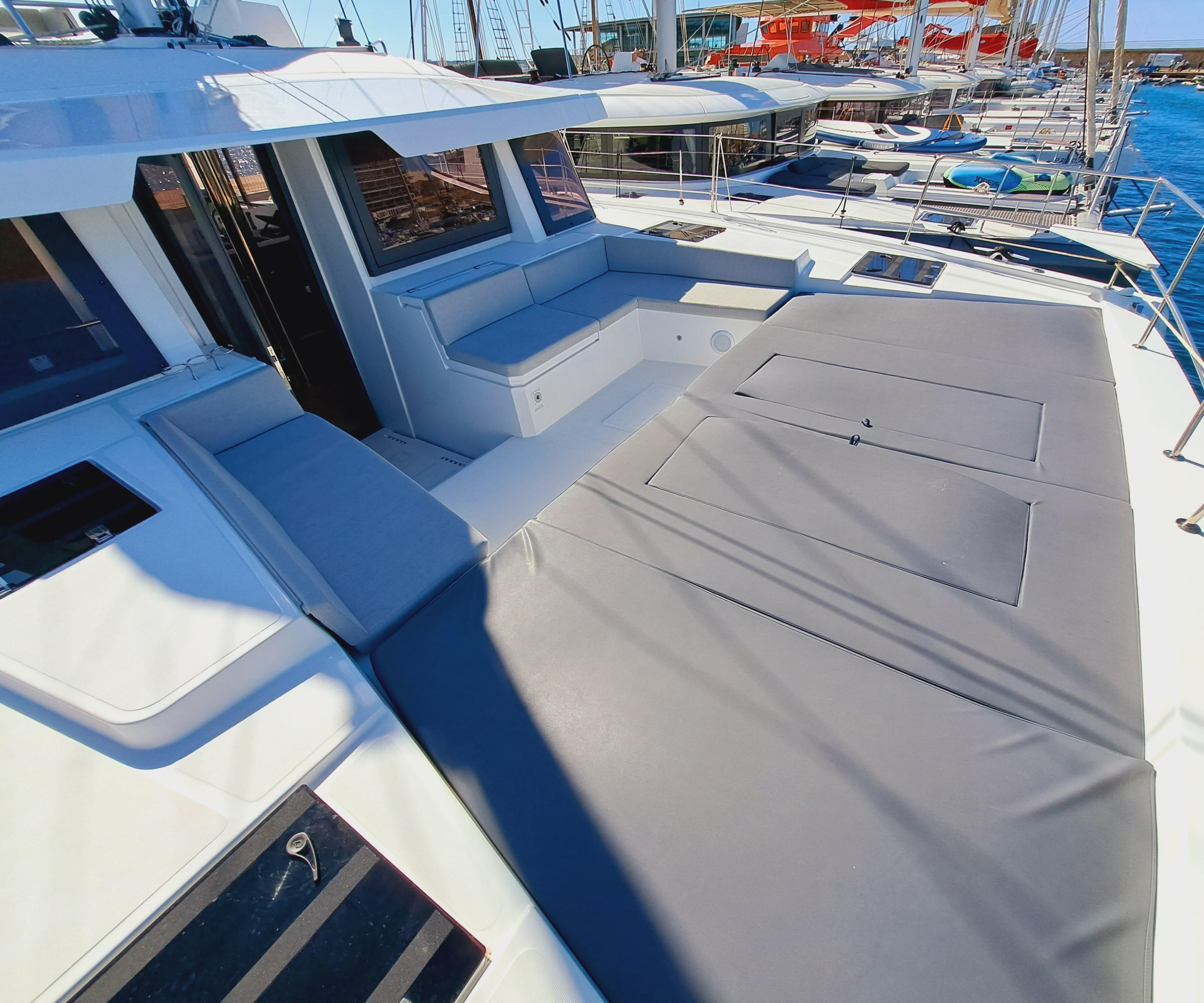 Photo #8 - BALI 4.6 (LOBA DO MAR) in Sant Antoni de Portmany - 13511