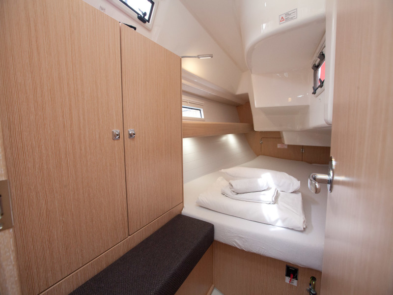 Photo #15 - Bavaria Cruiser 34 Style (Aston) in Zara - 11780