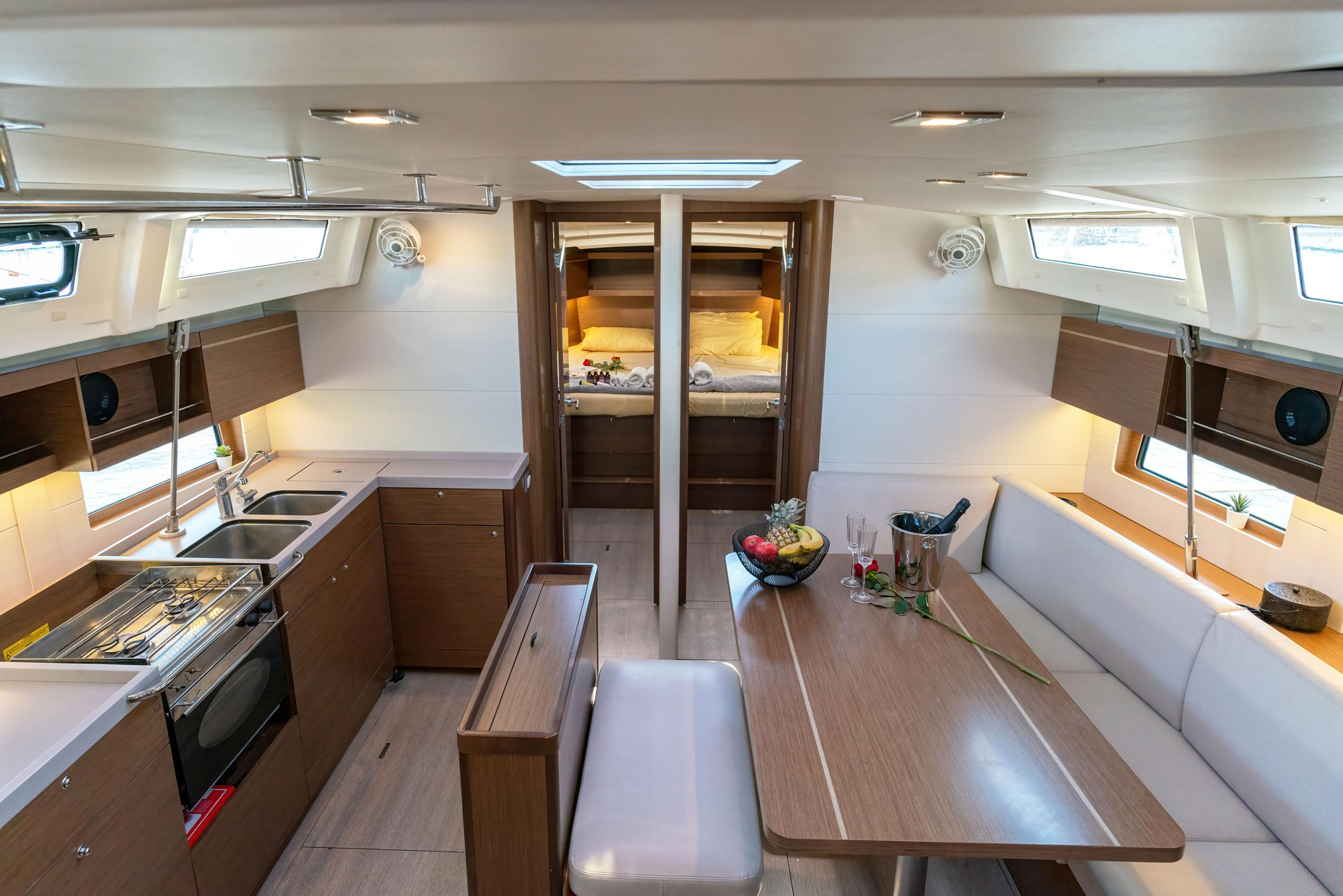 Photo #4 - Oceanis 46.1 ("Blue Odyssey, Beneteau Oceanis 46.1, 2020") en Nea Peramos - 17509