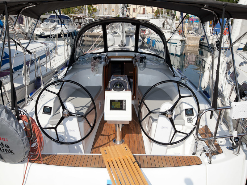 Photo #25 - Bavaria Cruiser 34 Style (COOKIE) in Zara - 11718