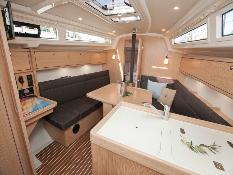 Photo #21 - Bavaria Cruiser 34 Style (COOKIE) in Zara - 11718
