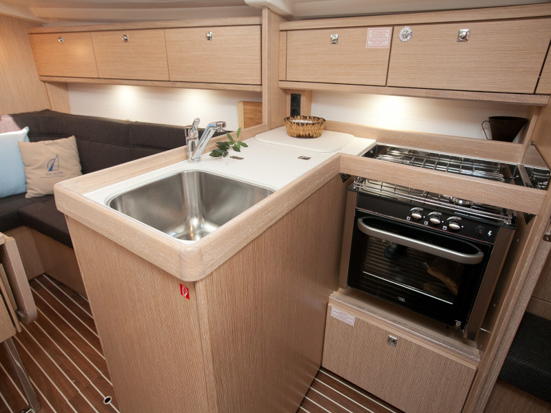 Photo #15 - Bavaria Cruiser 34 Style (COOKIE) in Zara - 11718