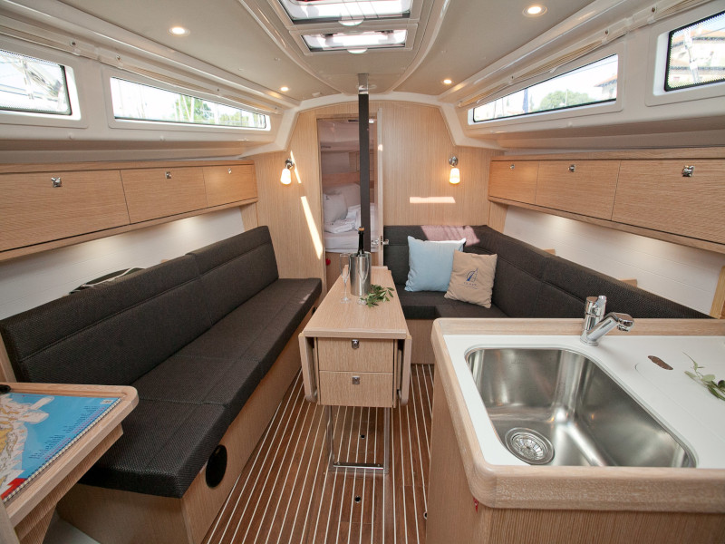 Photo #14 - Bavaria Cruiser 34 Style (COOKIE) in Zara - 11718