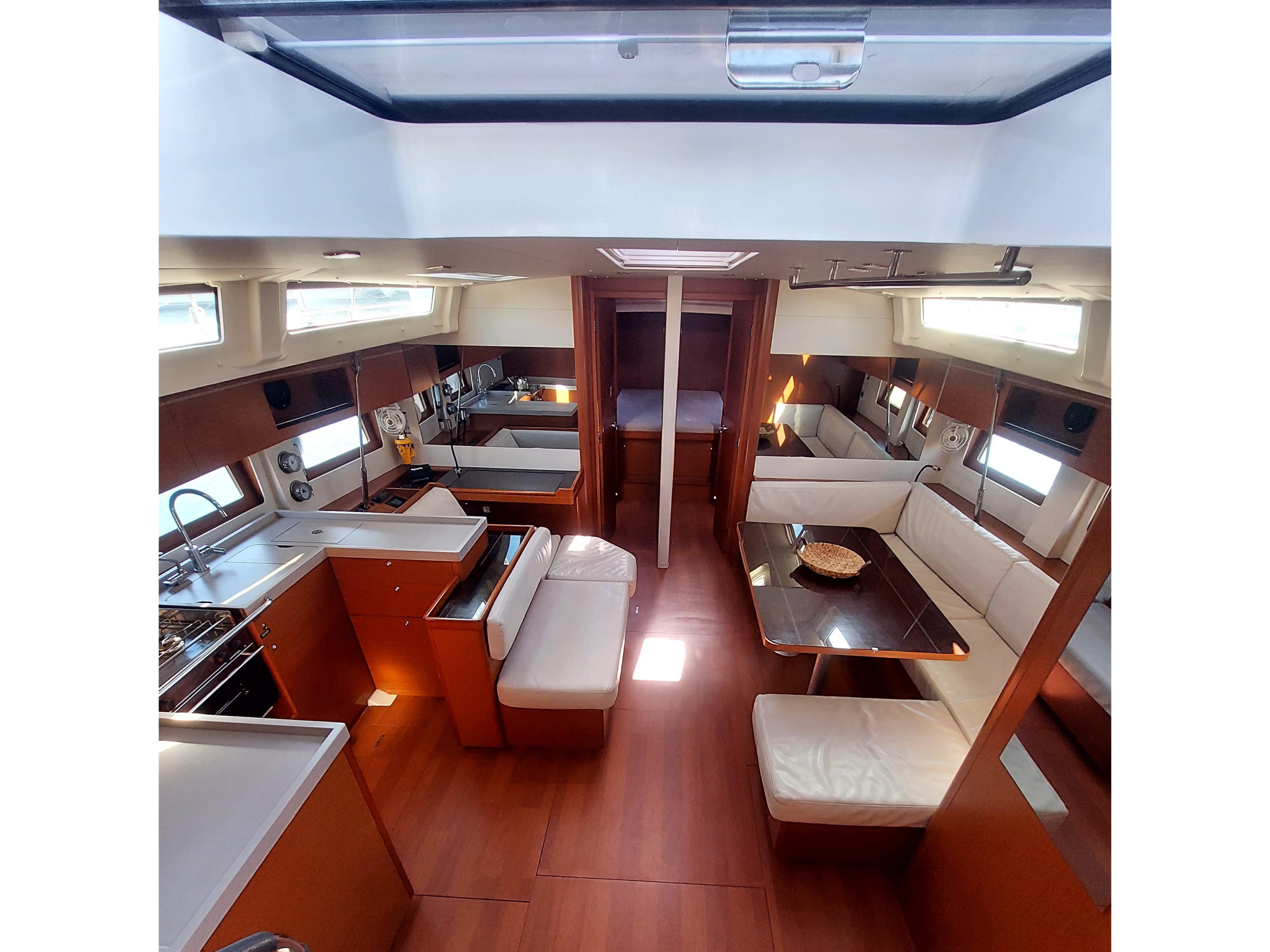 Photo #4 - Oceanis 51.1 (Famiglia) en Athènes - 17181