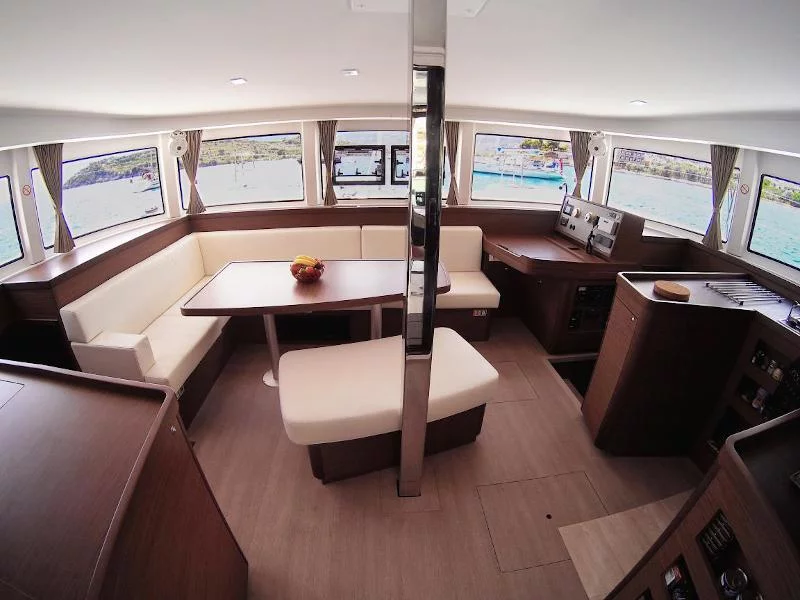 Lagoon 42 (BLUE STEEL (generator, air condition, water maker, 1 SUP free of charge, undewater lights)) Interior image - 1