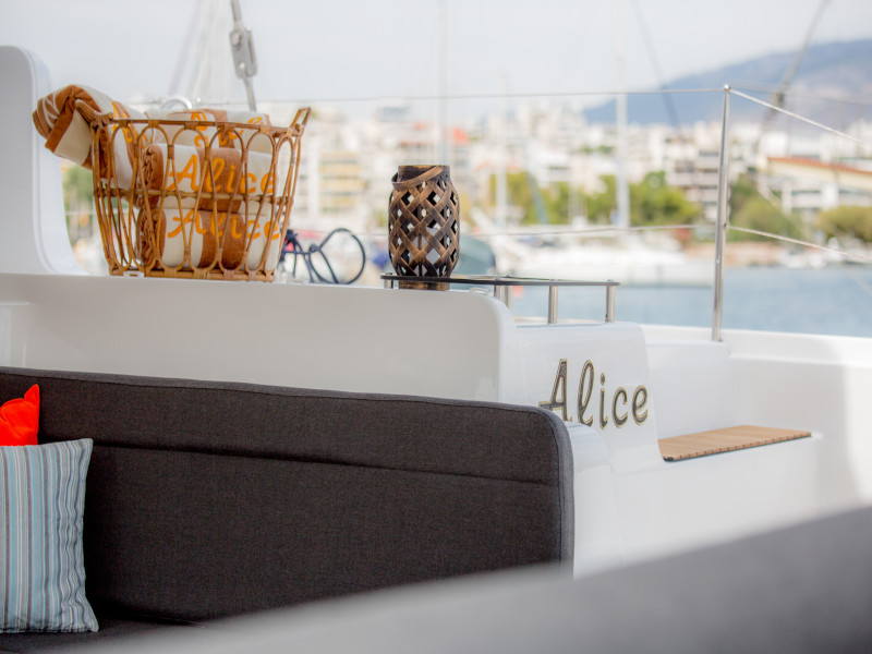 Photo #13 - Lagoon 46 (ALICE) en Atenas - 9470