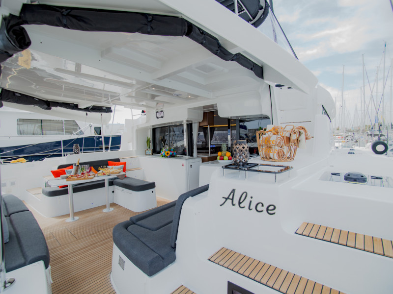 Photo #94 - Lagoon 46 (ALICE) en Atenas - 9470